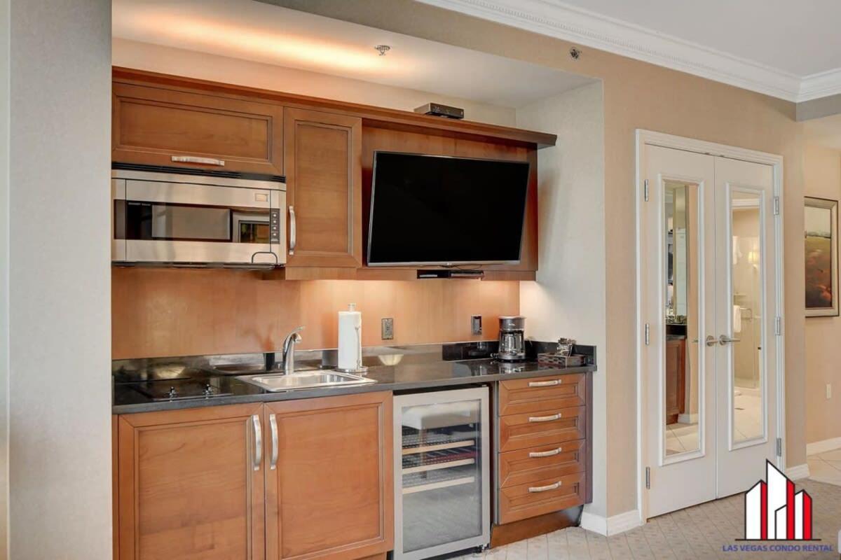 Mgm Signature-15-709 &11 Two Adjacent Units *