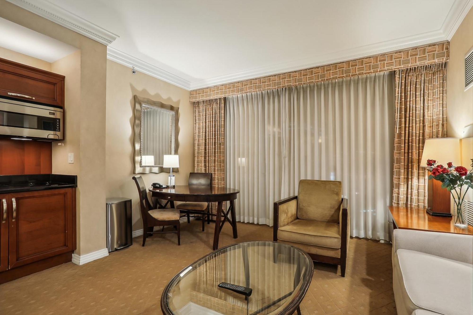 Aparthotel Mgm Signature Deluxe Balcony Strip View