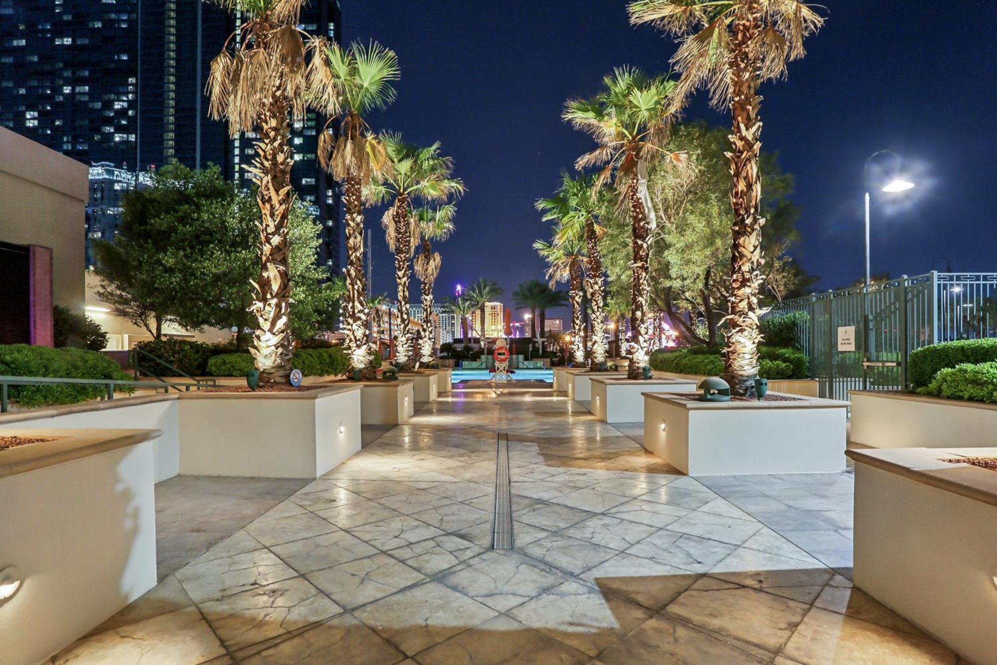Aparthotel Mgm Signature Deluxe Balcony Strip View Las Vegas