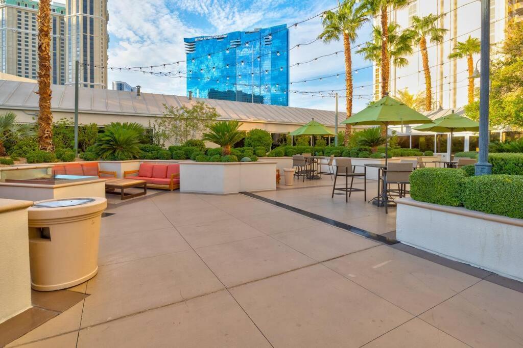 Ultimate Mgm Retreat With Jacuzzi, Pool & Gym! Apartment Las Vegas