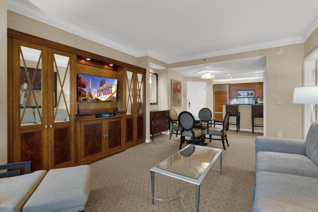 Apartment Ultimate Mgm Retreat With Jacuzzi, Pool & Gym! Las Vegas