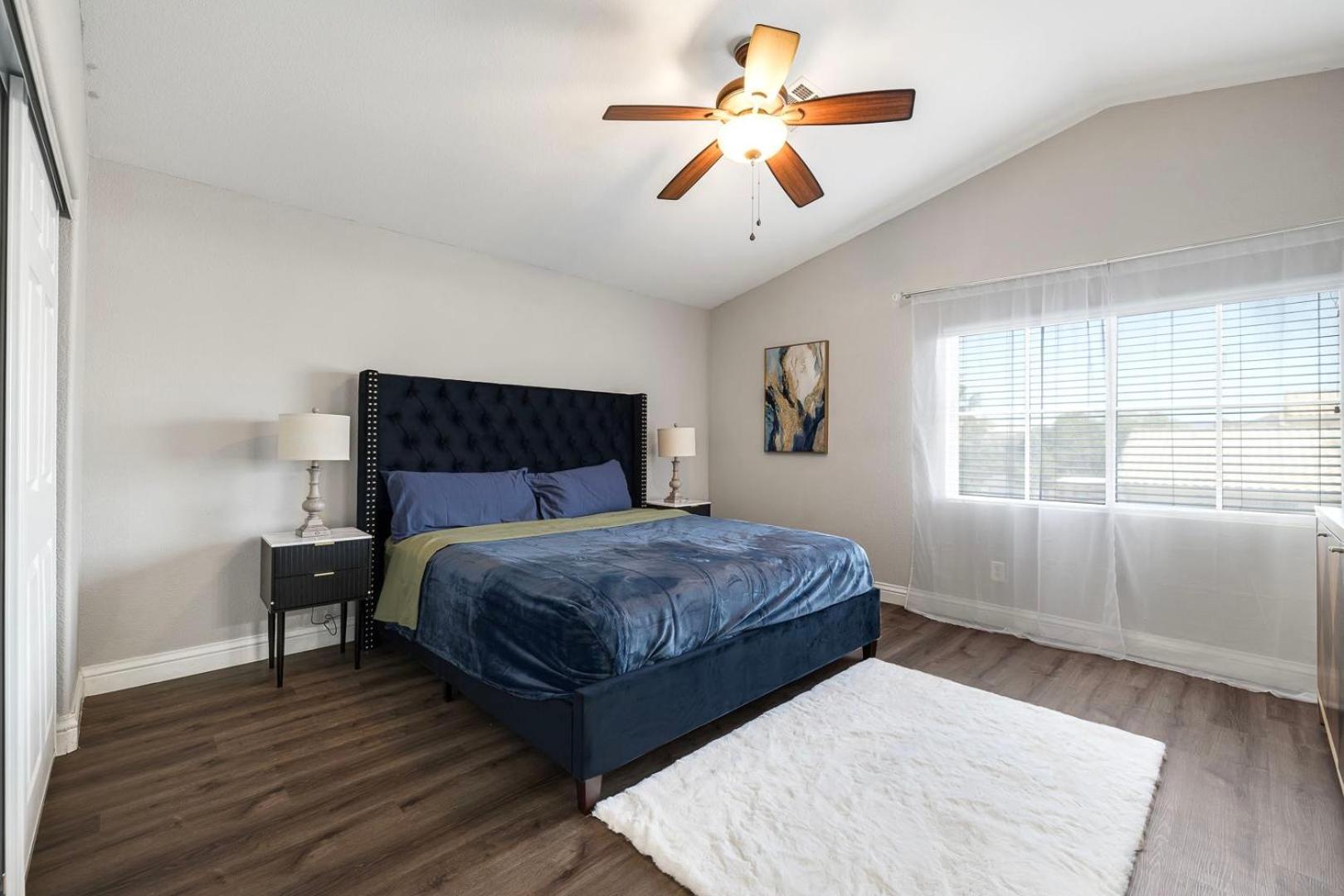 Holiday home Modern In Vegas Near Strip With Pool And Jacuzzi