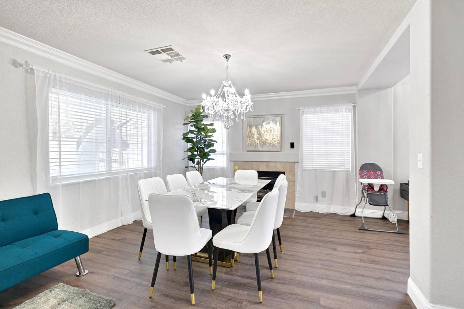 Holiday home Modern In Vegas Near Strip With Pool And Jacuzzi