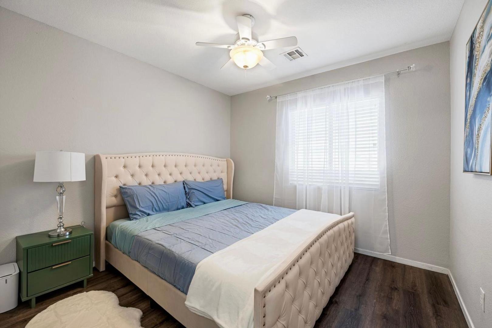 Modern In Vegas Near Strip With Pool And Jacuzzi * Las Vegas