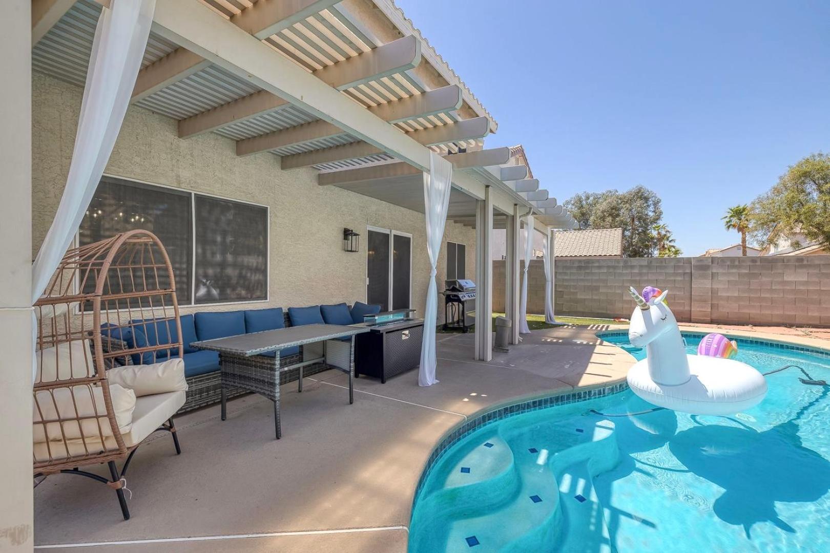 Holiday home Modern In Vegas Near Strip With Pool And Jacuzzi Las Vegas