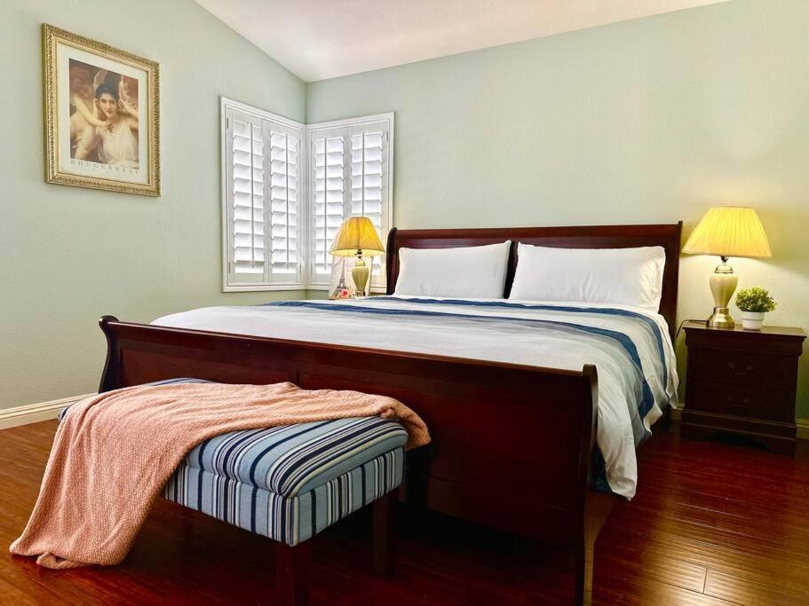 Holiday home Lv 7bed 5bd 3ba Gem Las Vegas