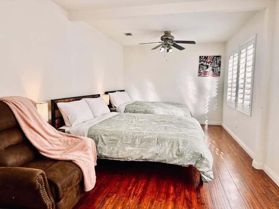 Holiday home Lv 7bed 5bd 3ba Gem *