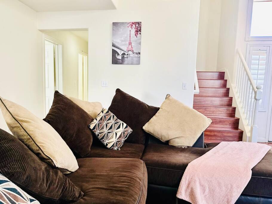 Lv 7bed 5bd 3ba Gem *