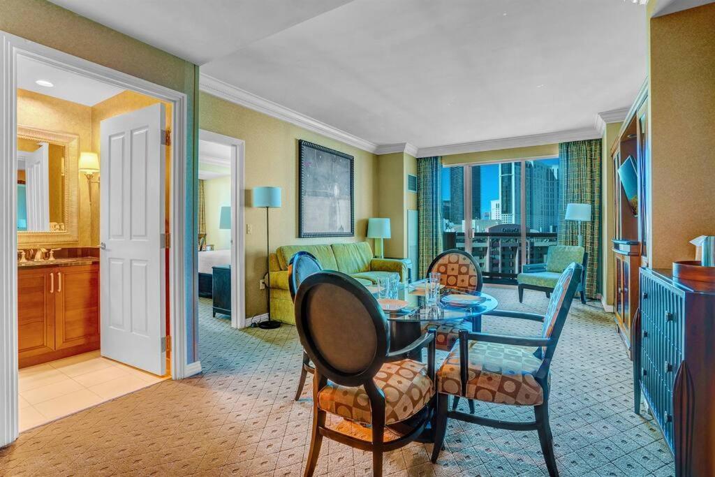 Apartment 8th Flr Mgm Signature 1bed, Strip View, No Fee *