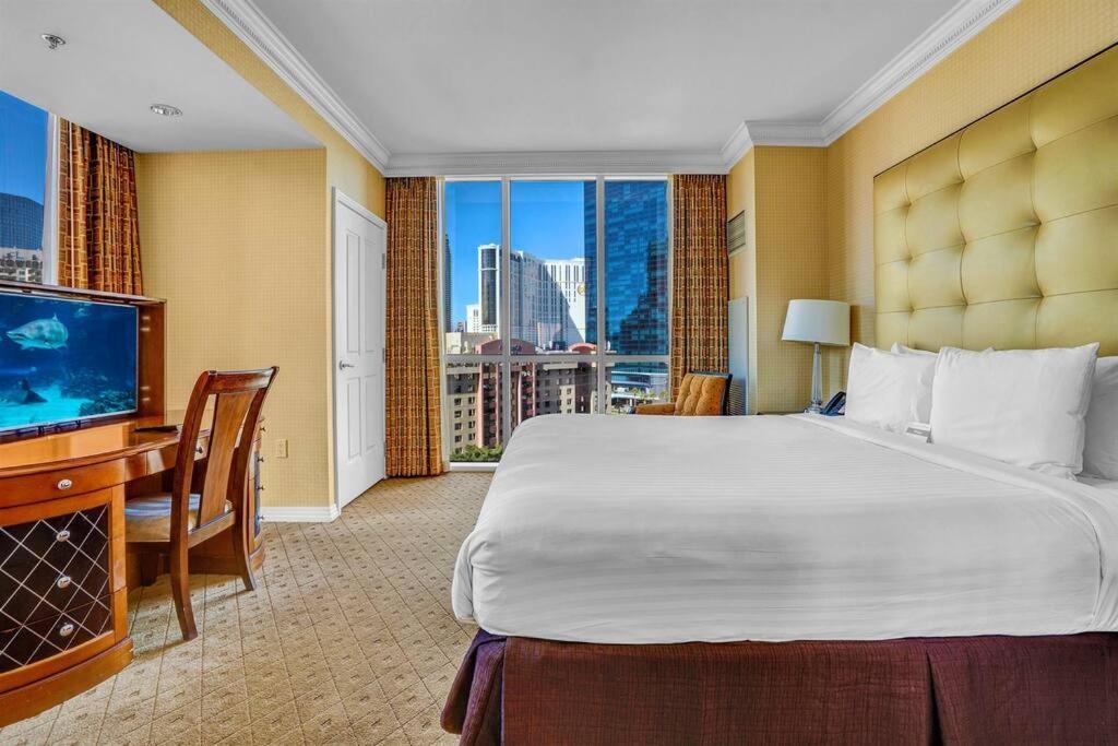 8th Flr Mgm Signature 1bed, Strip View, No Fee