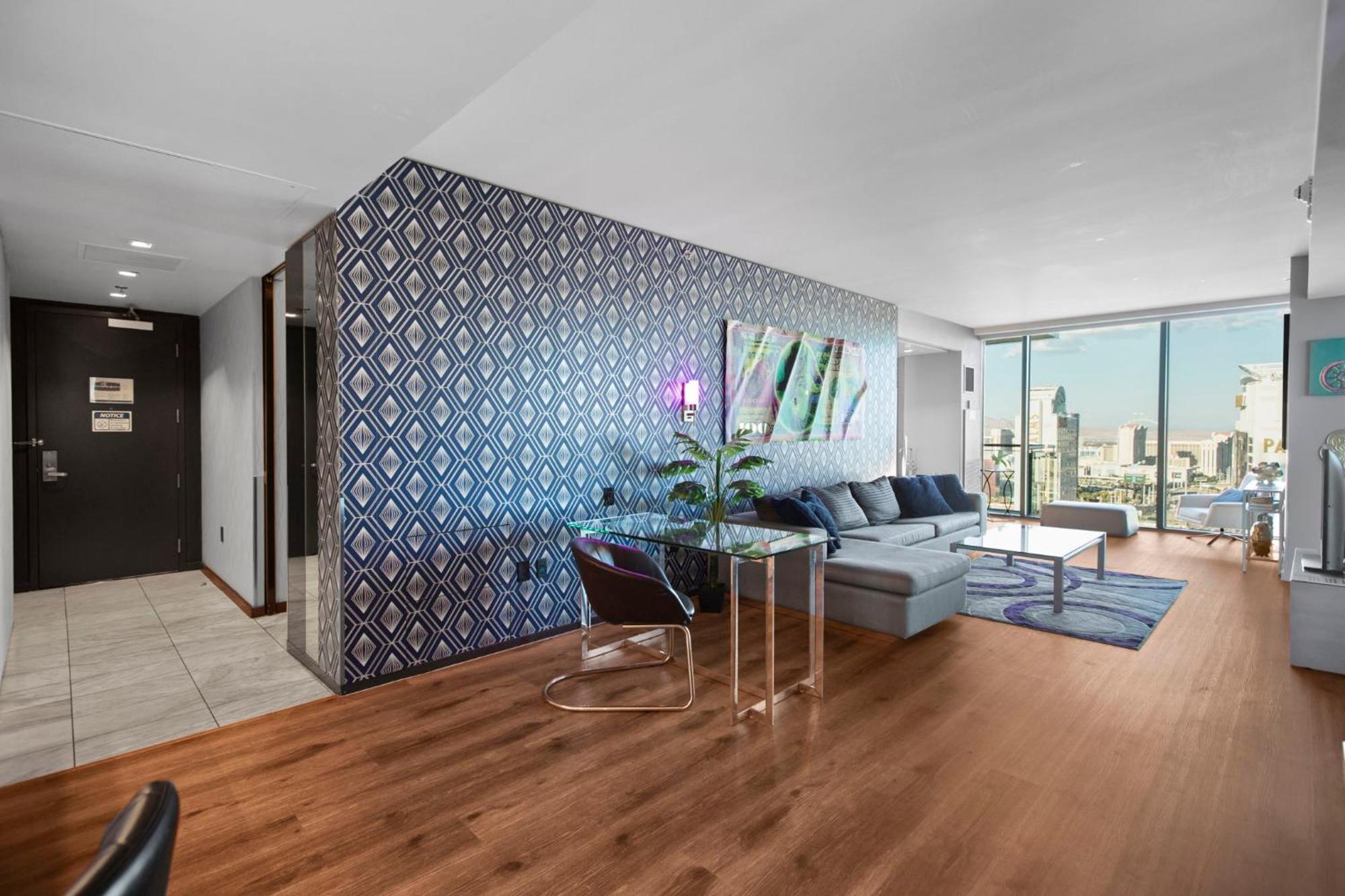 Palms Place, Strip View, 33rd Floor, 1 Bedroom Apartment