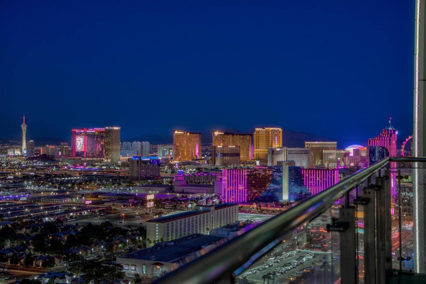 Apartment Palms Place, Strip View, 33rd Floor, 1 Bedroom *