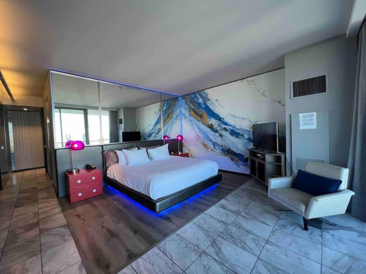 Apartment Palms Place, Strip View, 33rd Floor, 1 Bedroom