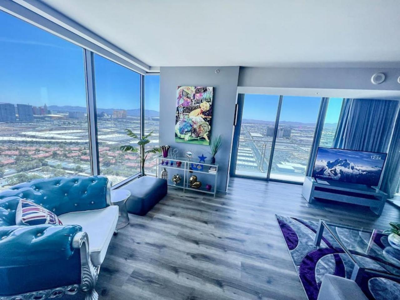 Palms Place, Strip View, 33rd Floor, 1 Bedroom Apartment *