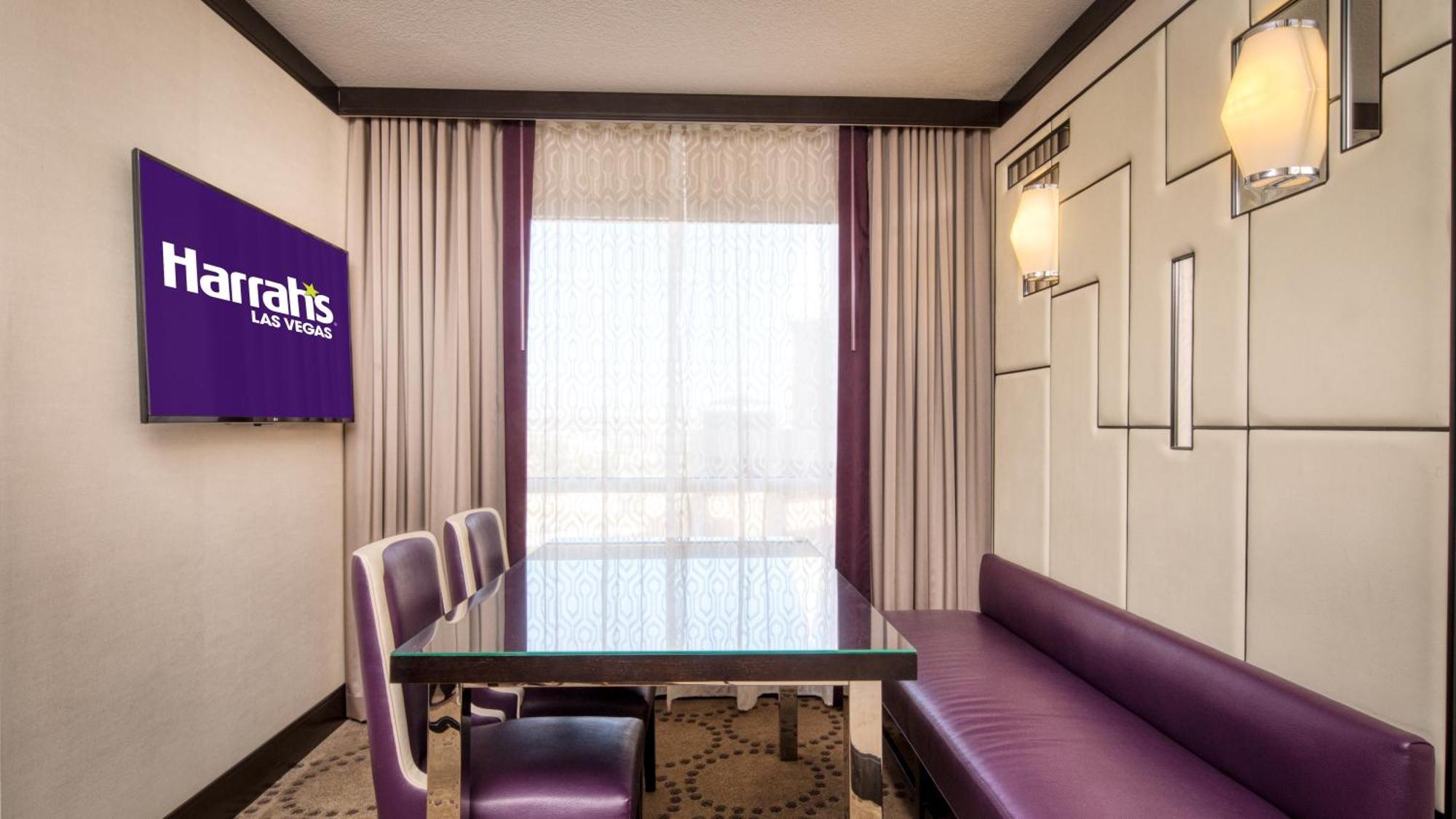 Harrah's Vegas & Casino Resort 3*