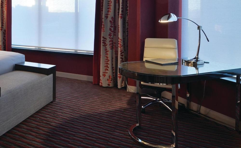 Mgm Grand & Casino By Suiteness Hotel 4*