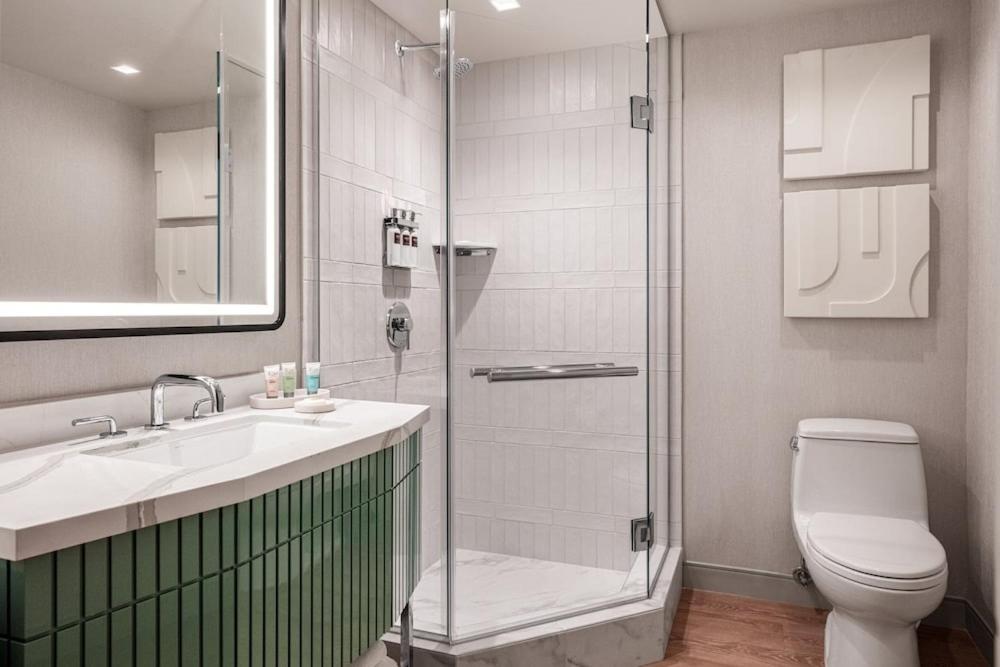 Mgm Grand & Casino By Suiteness Hotel 4*