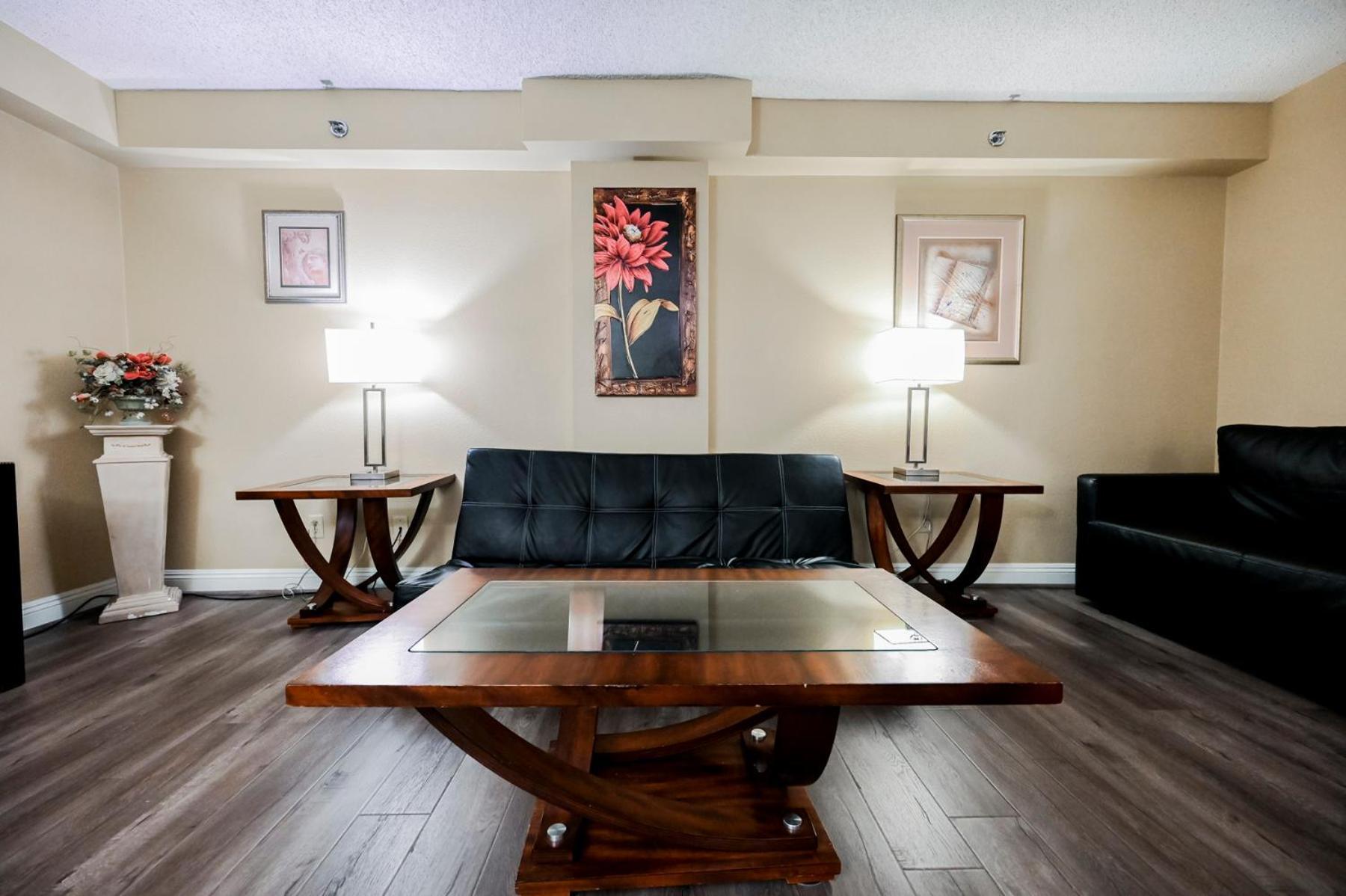 Stripviewsuites At Jockey Club Aparthotel 4*