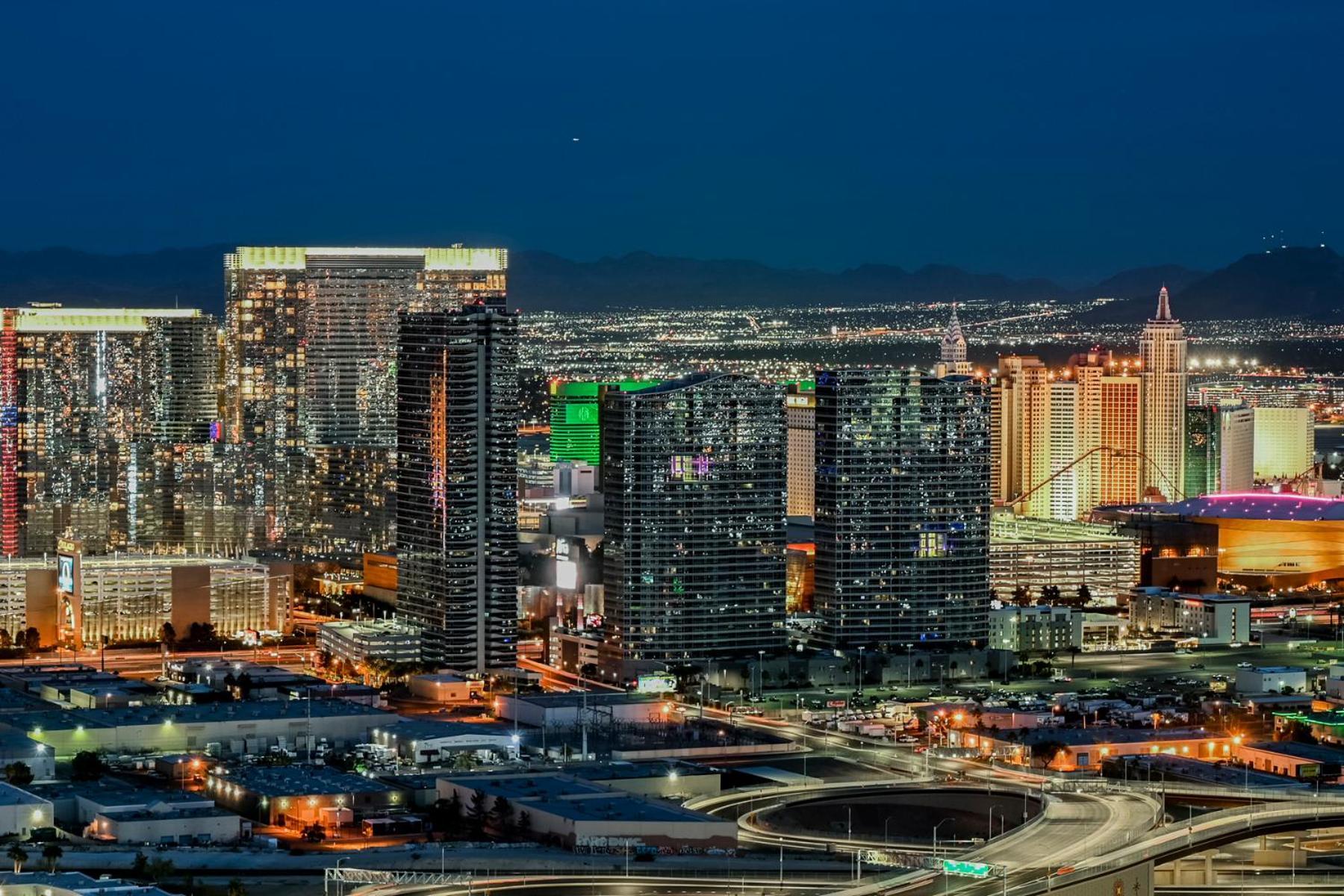 Aparthotel Stripviewsuites Ultimate Luxury Penthouses Full Strip View & Balcony *