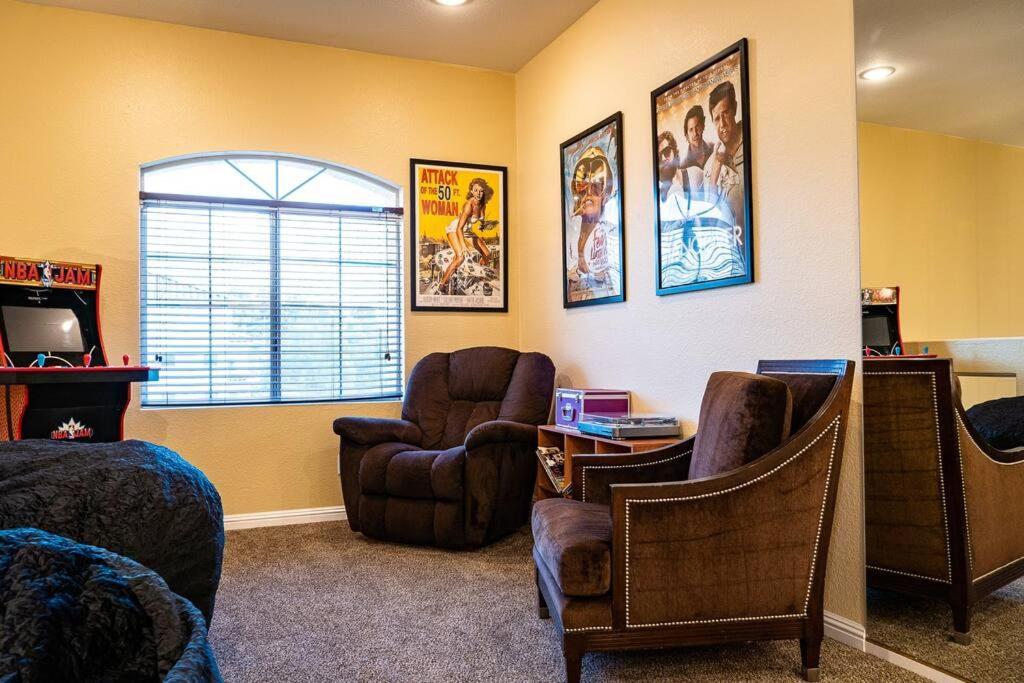 Spacious Classic Vegas 15 Mins From Strip Holiday home *