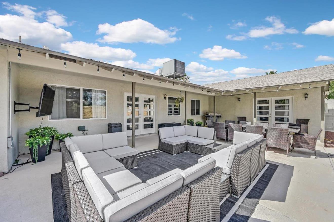 Holiday home 4br Vegas Gem W Pool, Close To Strip, Airport