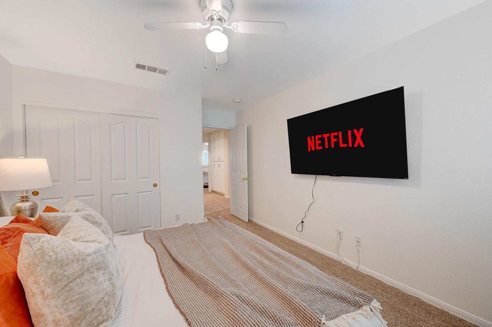 Holiday home Gorgeous 6br With Pool And