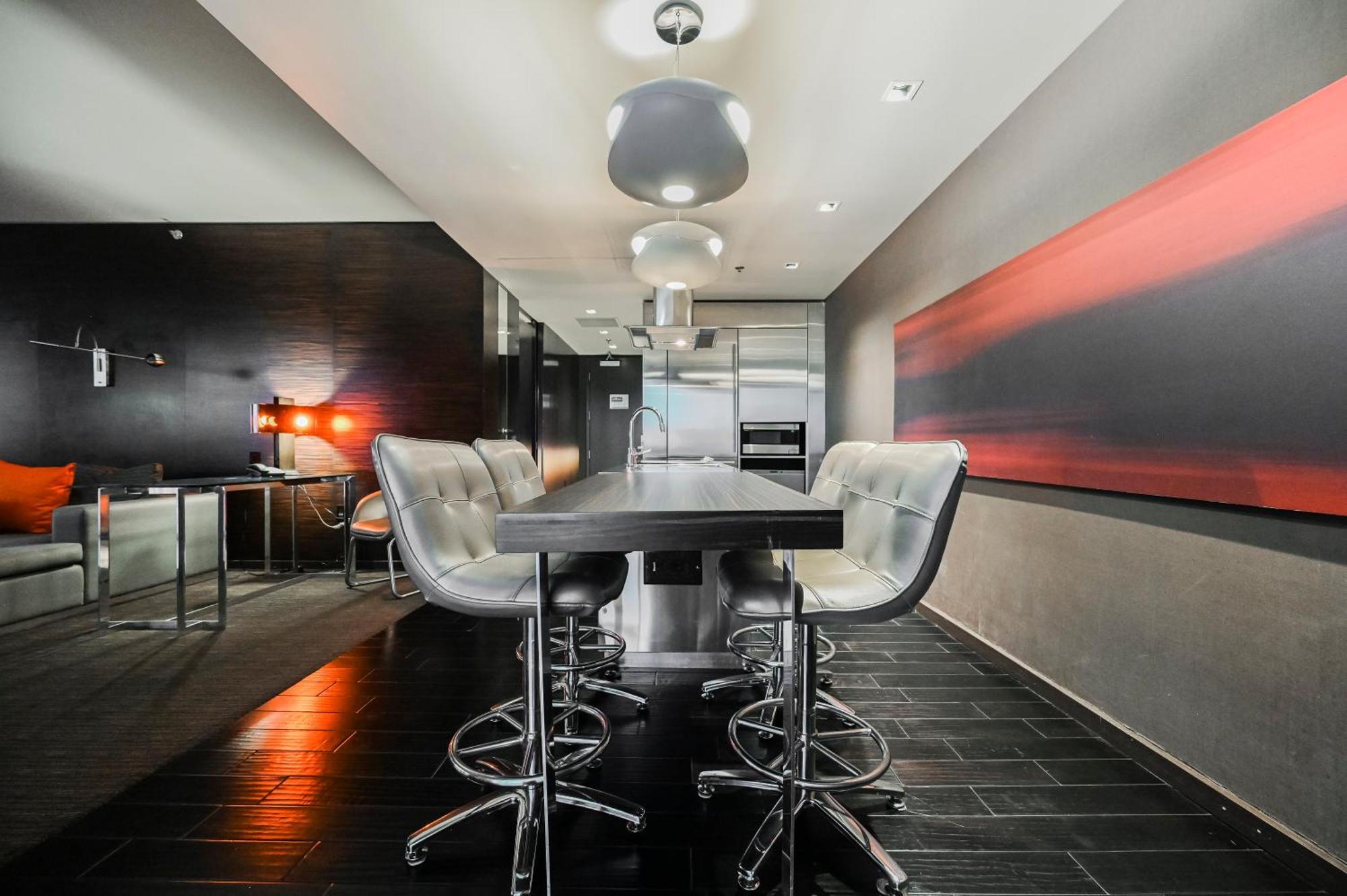 Aparthotel Stripviewsuites Two-bedroom Con-joined Exclusive *