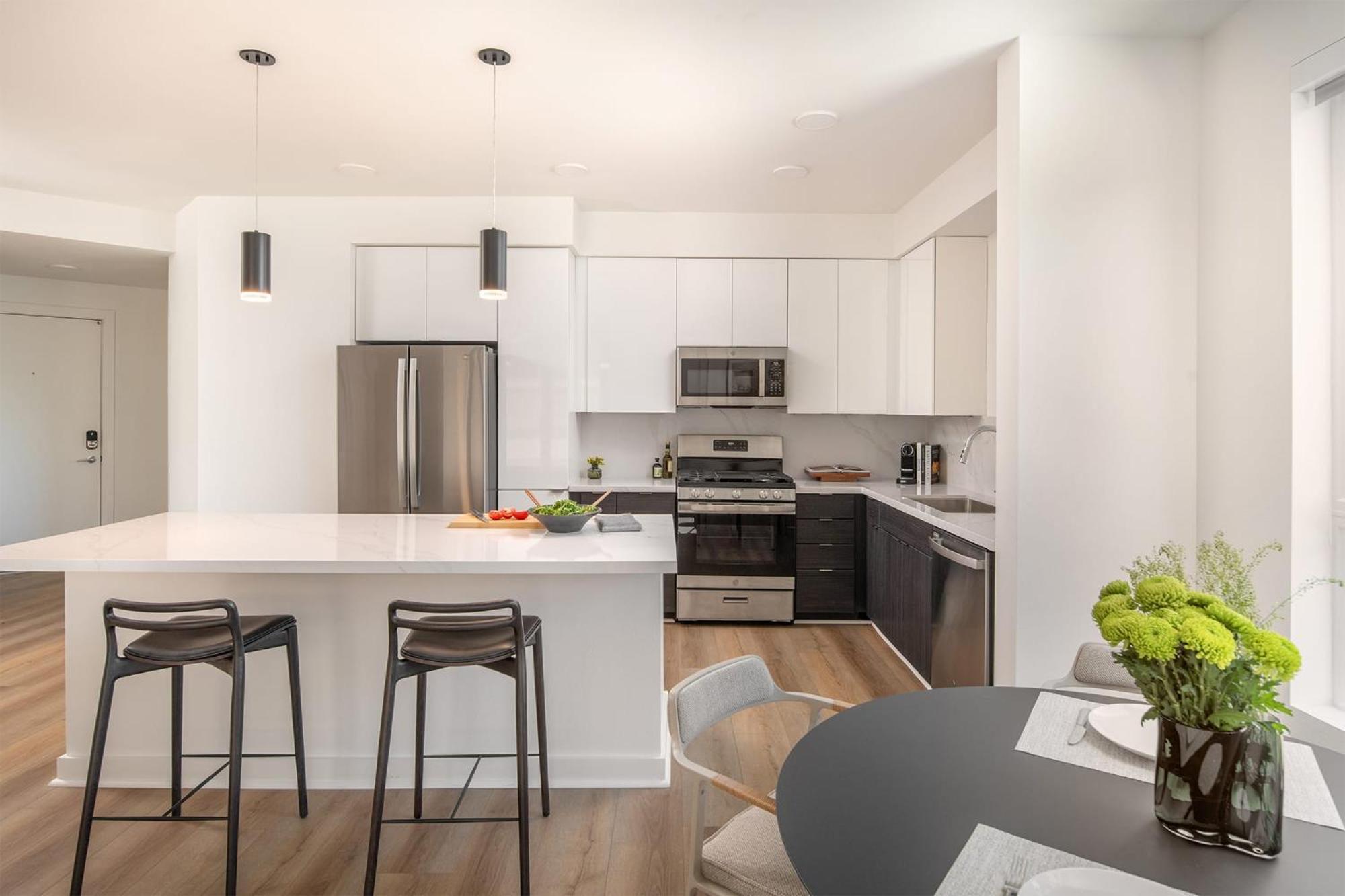 Executive 1 Bedroom Ariva Apartment *