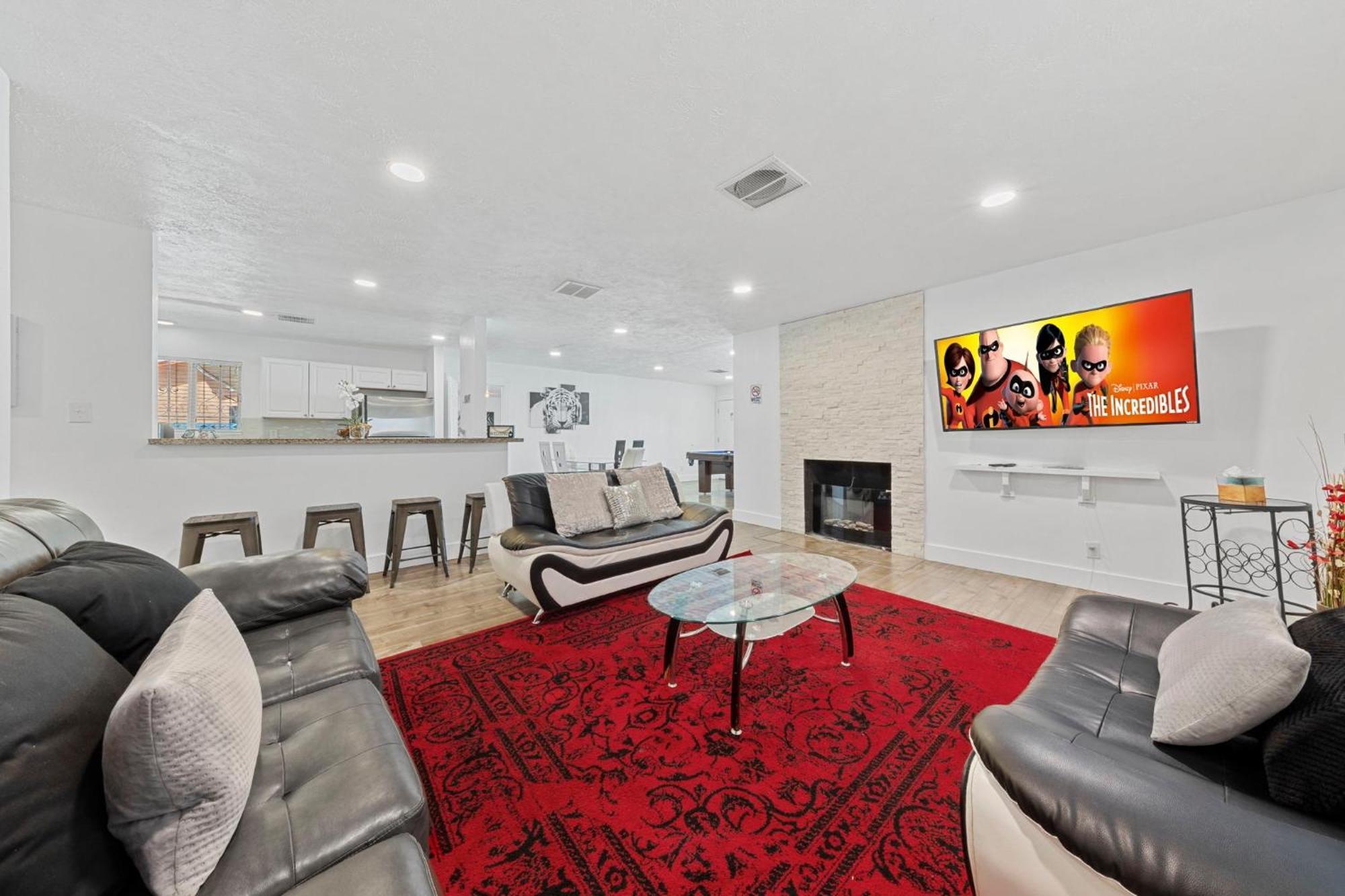 Vegas Getaway: 1 Story, Private Pool, Game Las Vegas