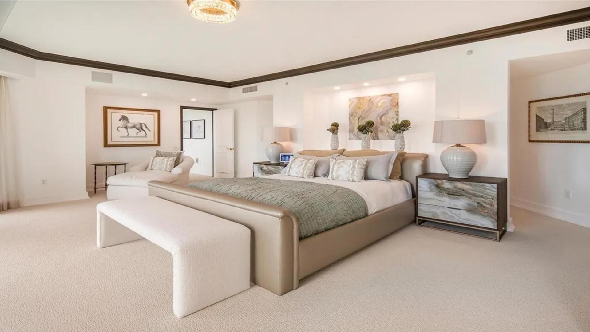 Apartment Stunning Four Bedroom Fully Professionally Remodeled Las Vegas
