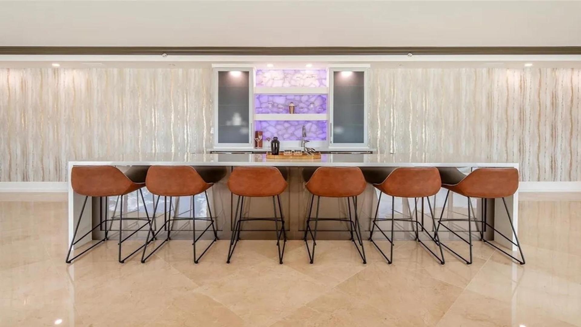 Apartment Stunning Four Bedroom Fully Professionally Remodeled Las Vegas