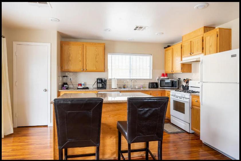 Holiday home 4 Bedroom North Vegas With Pool Las Vegas