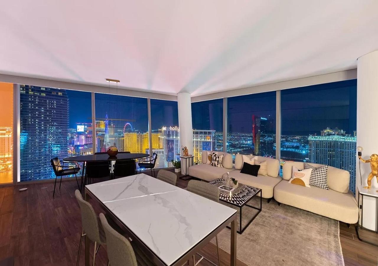Luxury With Panoramic Views Of The Strip