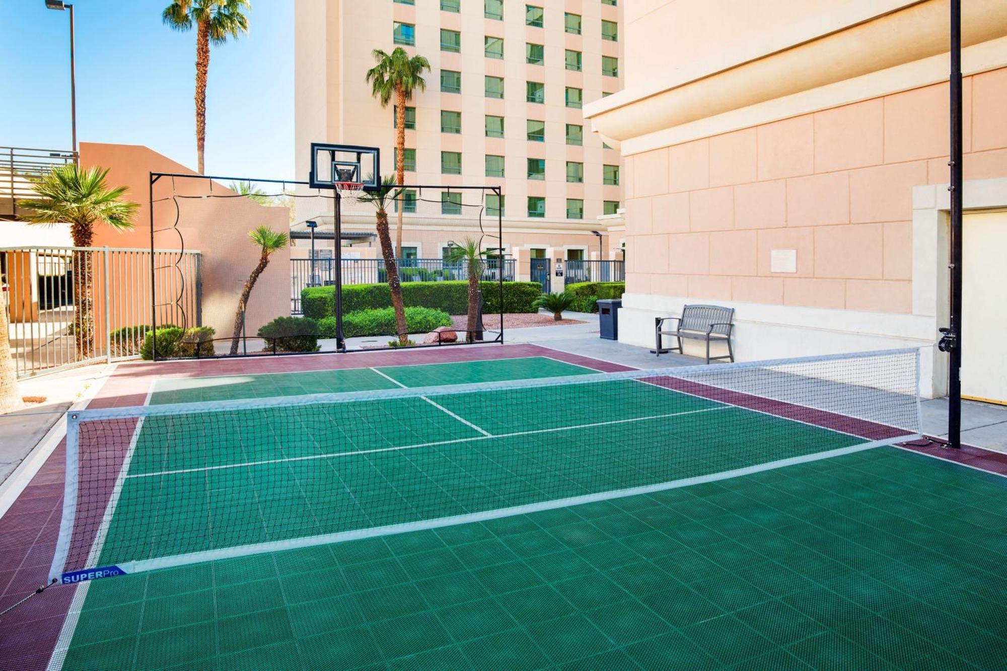 Hotel By Marriott Vegas Hughes Center 3*
