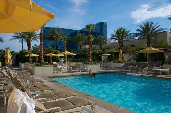Aparthotel Signature Mgm With Strip And Sphere View Las Vegas