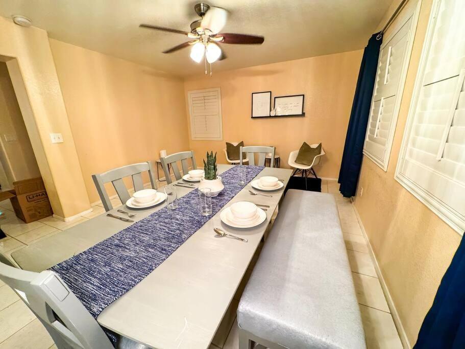 Holiday home Spacious 4br Fam Retreat King Bed Wifi And Parking