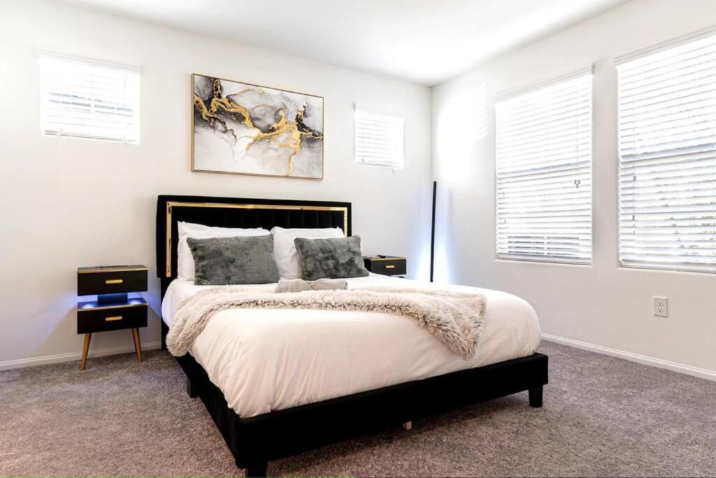 Apartment New! 2024 Lux & Modern By The Strip! *