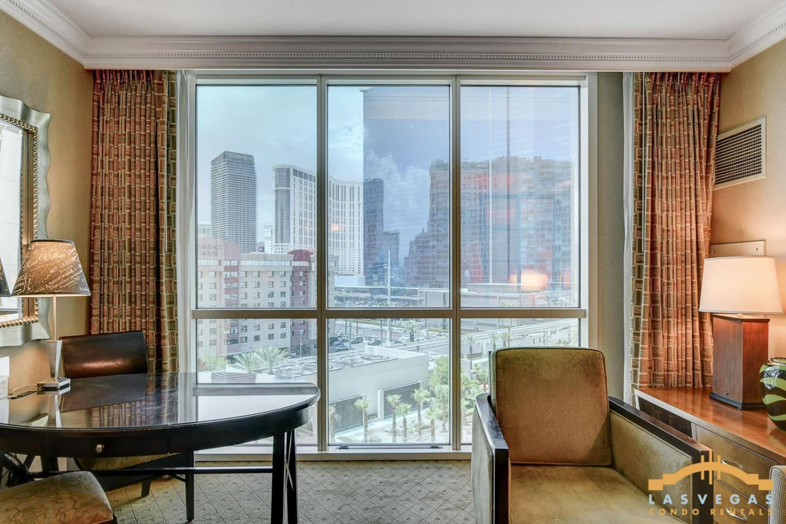 Mgm Signature-06-711 Strip View Jacuzzi *