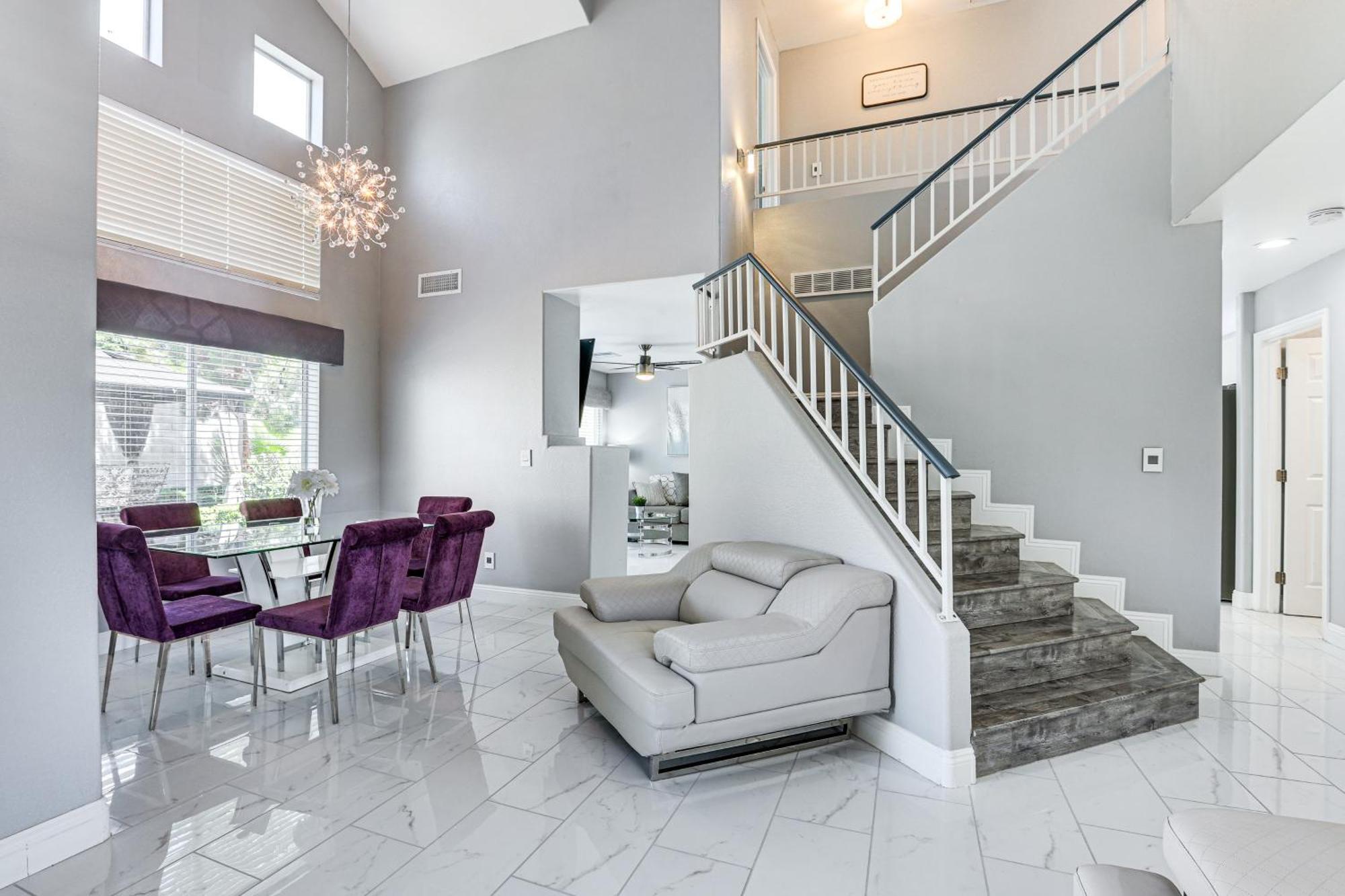 Dog-friendly Vegas Escape With Patio!
