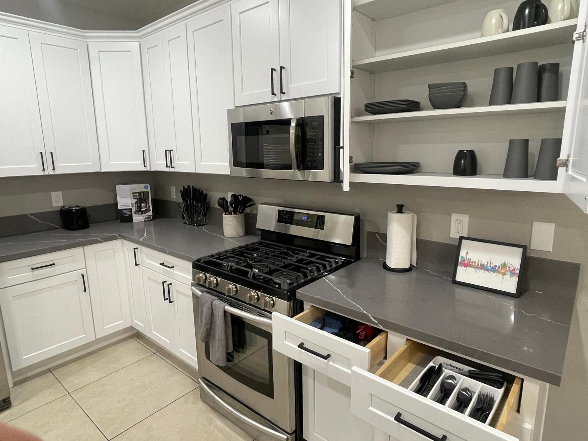 Perfect Lv - Gated & Quiet - 9mins To Strip Holiday home