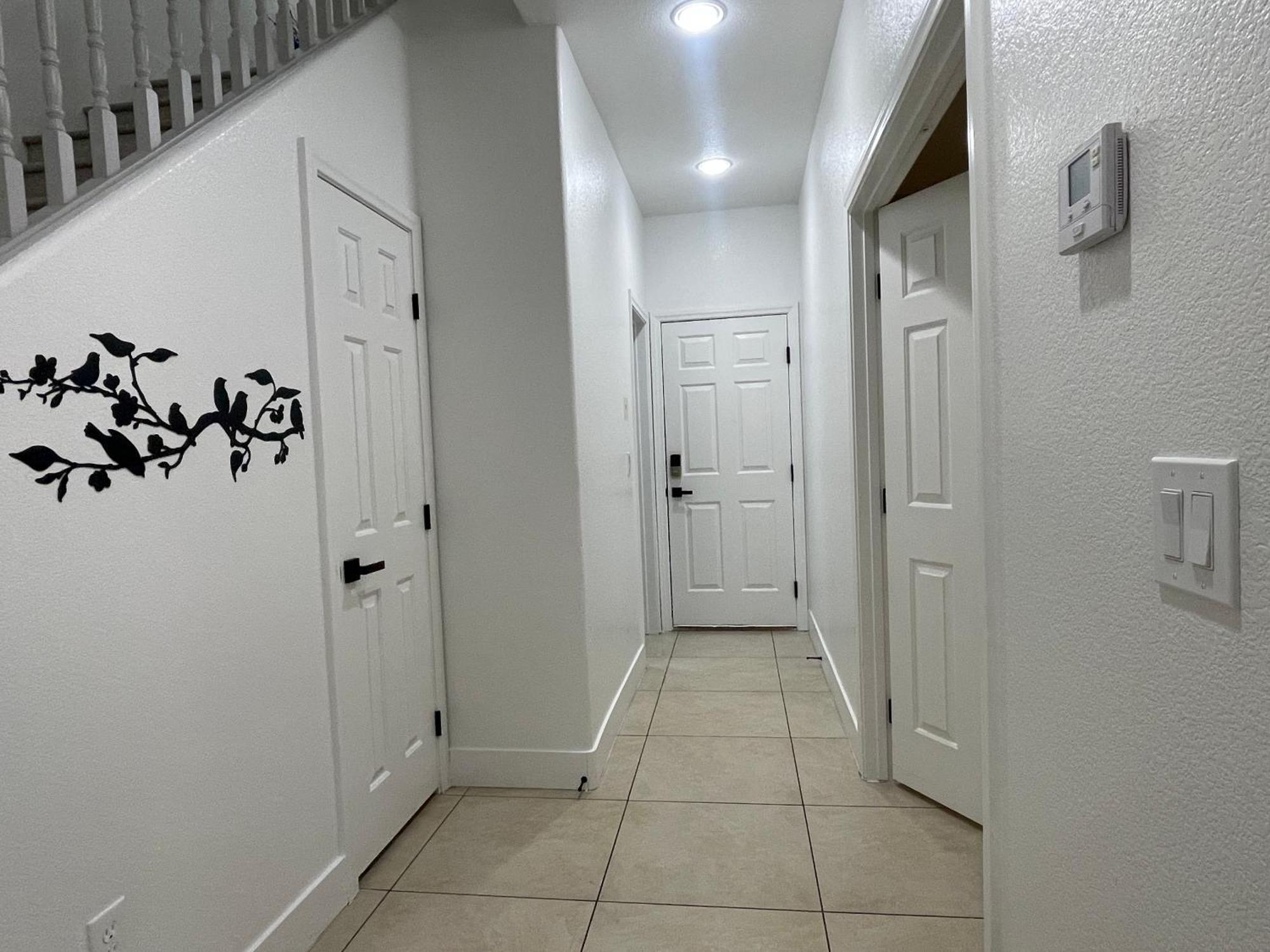 Perfect Lv - Gated & Quiet - 9mins To Strip Holiday home *