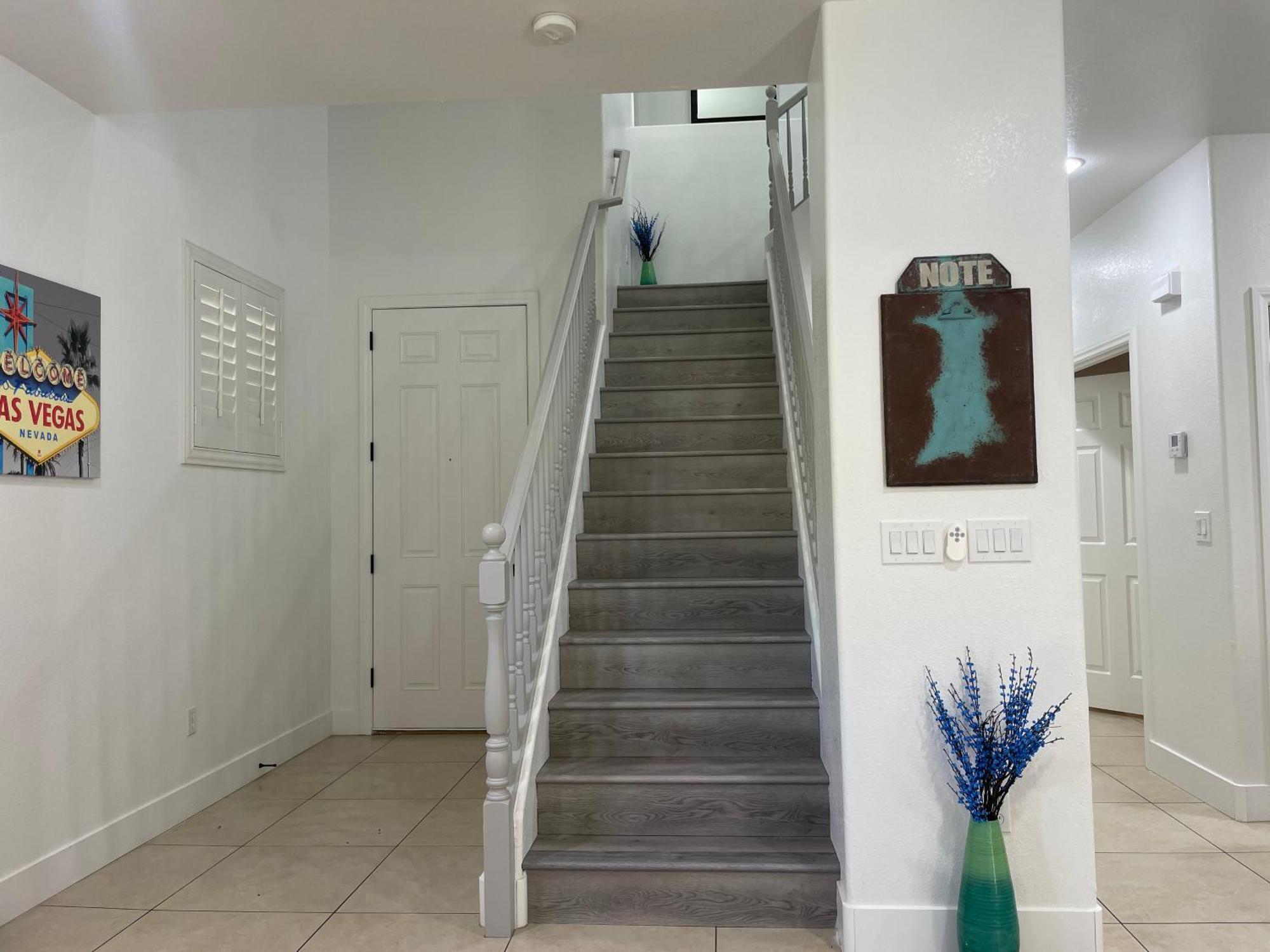 Holiday home Perfect Lv - Gated & Quiet - 9mins To Strip Las Vegas