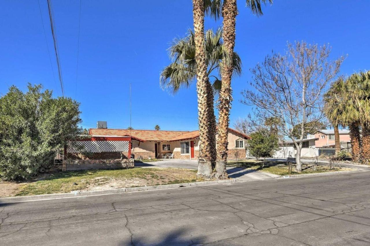 284 Pool Hot Tub Putting Fenced Yard * Las Vegas