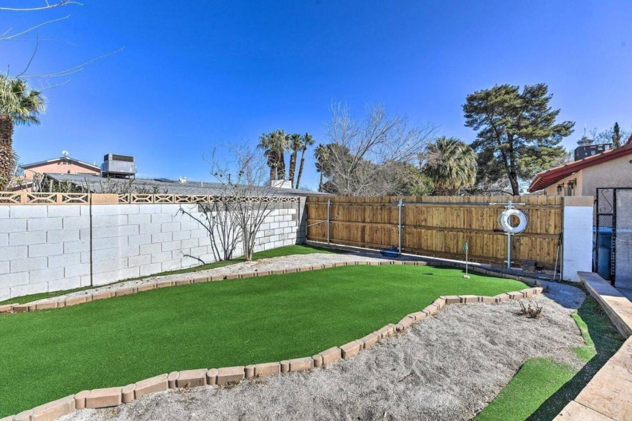 284 Pool Hot Tub Putting Fenced Yard Las Vegas