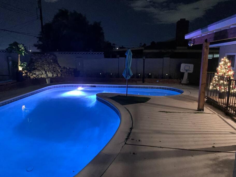 Homey Comfy Vacation - Vegas Holiday home *