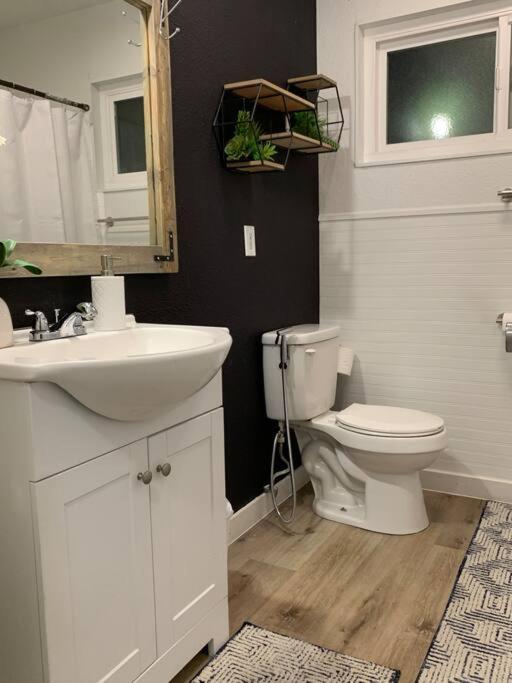 Homey Comfy Vacation - Vegas Holiday home *