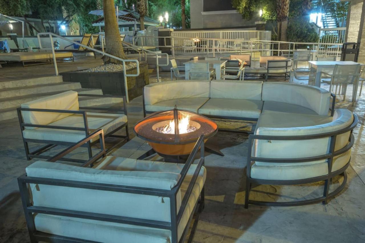 Beautiful In Desert Rose - 2bd Sleeps * Las Vegas