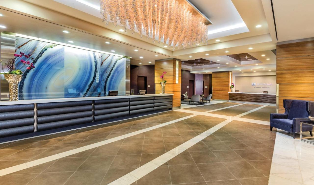 Beautiful In Desert Blue 2bd Deluxe Near The Strip