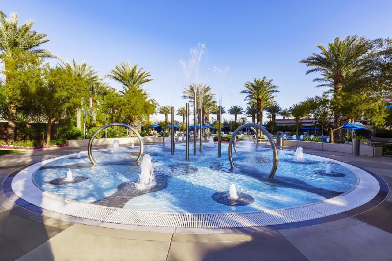 Beautiful In Desert Blue 2bd Deluxe Near The Strip Holiday home *
