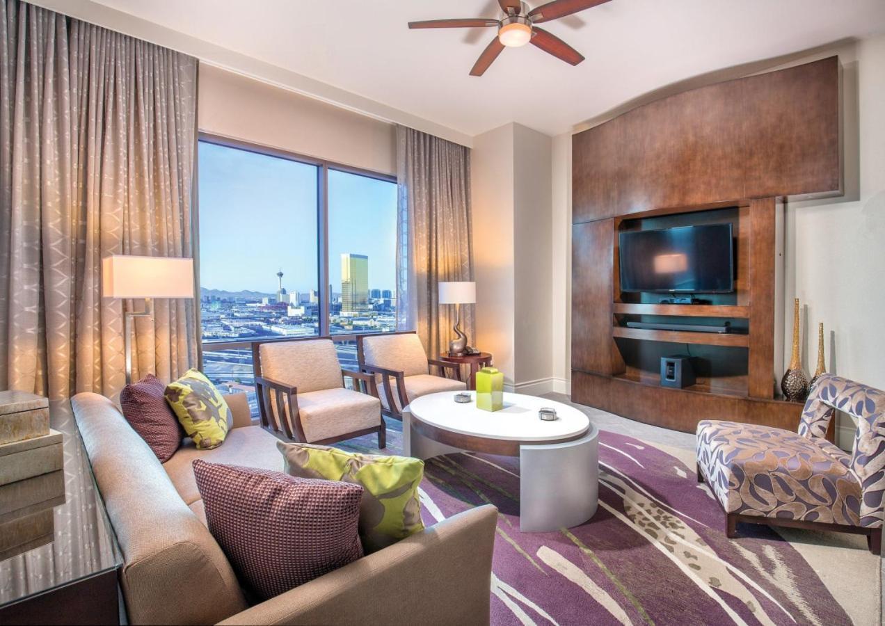 Beautiful In Desert Blue 2bd Deluxe Near The Strip